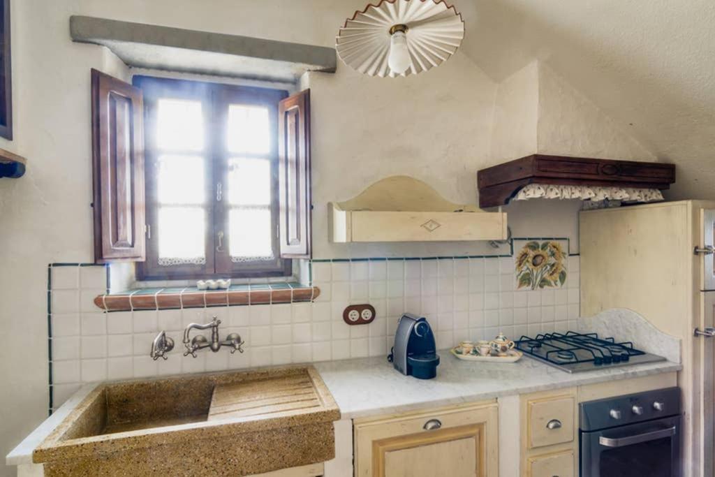Girasole Cottage Overlooking The Orcia Valley In Tuscany Radicofani Exterior photo